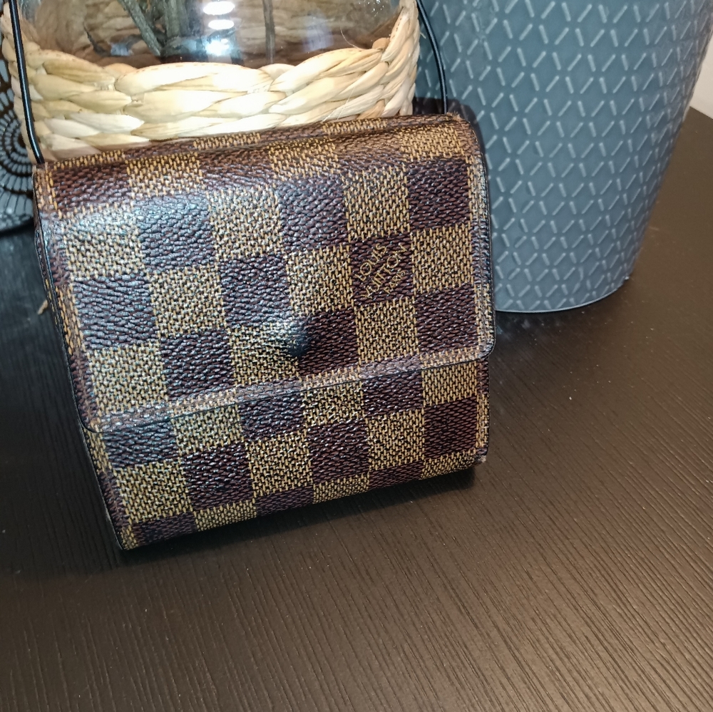 Louis Vuitton Damier Ebene wallet